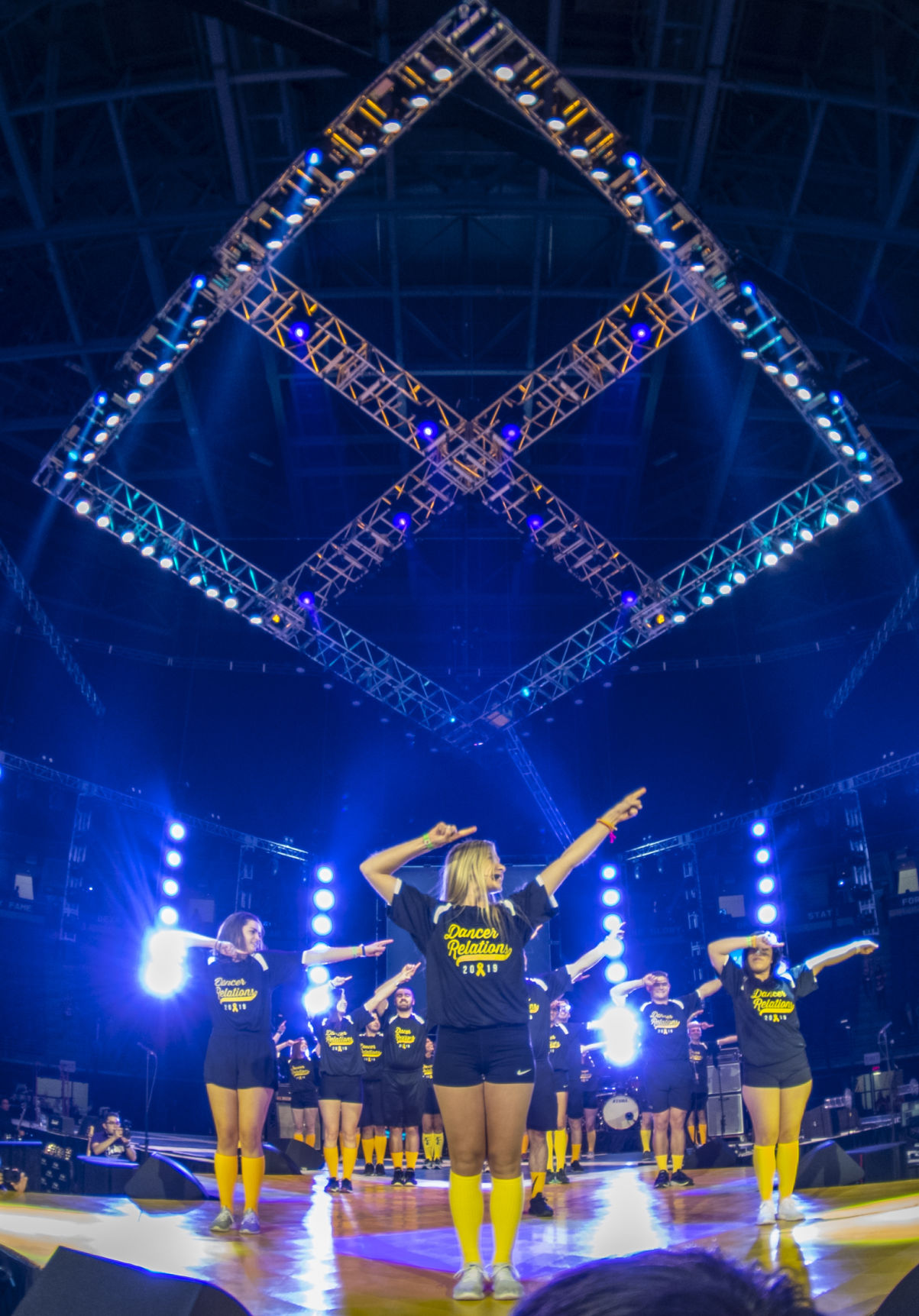 THON, Friday First Line Dance